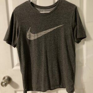 ⭐️ 3/$13 Nike Dri-Fit T-Shirt - Gray Size Small
